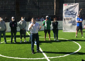 Lalo Rivera inaugura Torneo “De la Calle a la Cancha” torneo