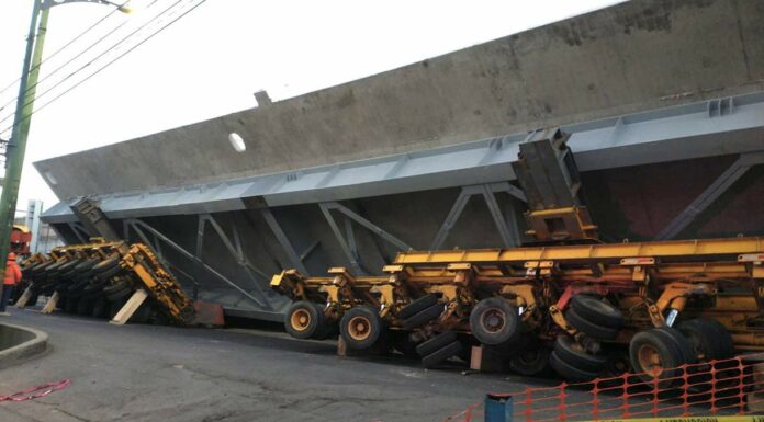Cae trabe de 300 toneladas sobre Calzada Ermita