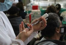 Aprueban segunda dosis de refuerzo contra COVID en EU segunda dosis refuerzo