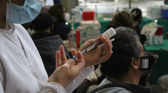Poblanos dan buena respuesta a la vacunación anti Covid segunda dosis refuerzo