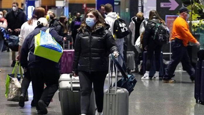 vacunacion-obligatoria El principal experto en temas infecciosos propuso un mandato de vacunación obligatoria para vuelos nacionales.