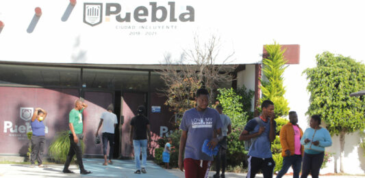 9 hombres, 4 mujeres y 3 menores de edad recibieron su visa humanitaria