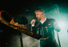 Alejandro Fernández recuerda a Vicente Fernández al recibir el 2022 Alejandro Fernández