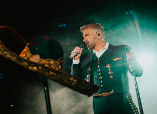 Alejandro Fernández recuerda a Vicente Fernández al recibir el 2022 Alejandro Fernández