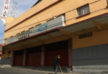 Arena Puebla suspende función por alza en Covid-19 Personal de la Arena Puebla retiró la publicidad de los muros para las funciones de este lunes 10 de enero.