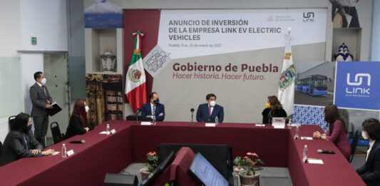 La secretaria de Economía estatal, Olivia Salomón destacó que en su primera fase la planta de Citizens Links generará 400 empleos directos. Foto: Twitter