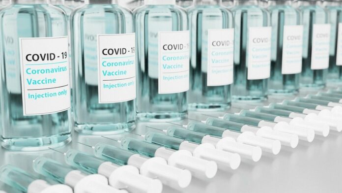 Cofepris alerta sobre venta ilegal de falsas vacunas anticovid