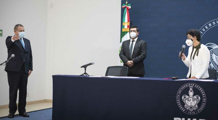 Rinde protesta nuevo Contralor General de la BUAP Contralor