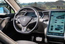 Va Elon Musk por coches autopilotados en 2022 Elon Musk ha forjado su trayectoria desafiando a los escépticos con negocios centrados en coches eléctricos y cohetes. Foto: Especial