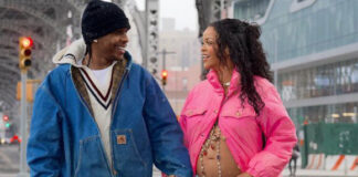 ¡Espectacular! Así luce Rihanna embarazada ¡Espectacular! Estas son las fotografías que confirman el primer embarazo de la cantante y empresaria Rihanna.