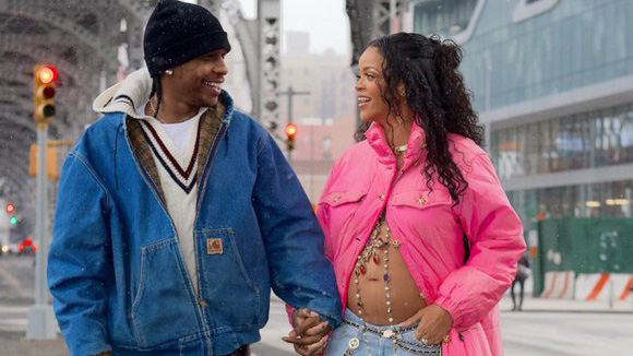 Espectacular ¡Espectacular! Estas son las fotografías que confirman el primer embarazo de la cantante y empresaria Rihanna.