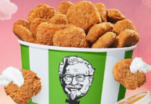 KFC incluye pollo frito hecho a base de plantas en su menú KFC presumió ser el primer restaurante de comida rápida de Estados Unidos en introducir pollo a base de plantas.