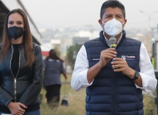 Lalo Rivera pide investigación por agresiones a candidata de Xochimehuacan Lalo Rivera enfatizó que brindará facilidades a la candidata para investigar las agresiones que sufrió y deslindar responsabilidades. Foto: Es Imagen