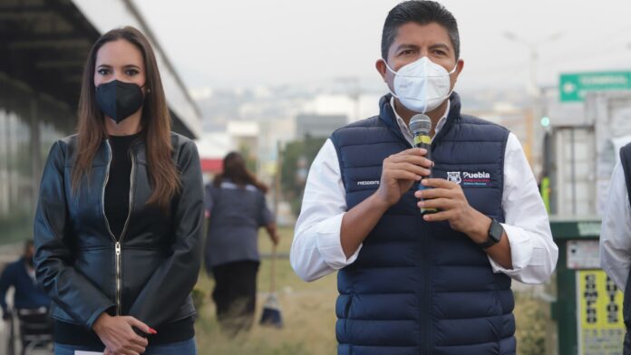 Lalo Rivera enfatizó que brindará facilidades a la candidata para investigar las agresiones que sufrió y deslindar responsabilidades. Foto: Es Imagen