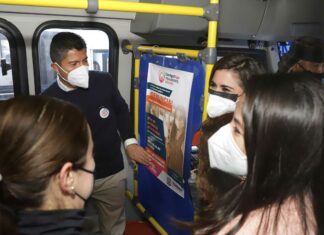 Presenta Lalo Rivera programa Contigo Mujer Transporte Seguro Debido a que 8 de cada 10 mujeres son víctimas de acoso y violencia en el transporte público, el edil Lalo Rivera presentó la estrategia. Foto: Es Imagen