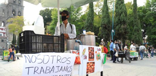 El Zócalo, El Parián, la Catedral, avenida Reforma y la 5 de mayo son destinados al turismo y al disfrute de la ciudadanía, dijo Lalo Rivera.