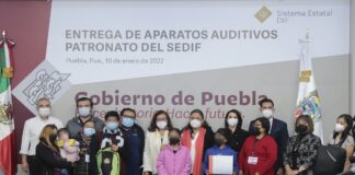 SEDIF entrega aparatos auditivos a personas con discapacidad
