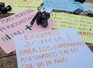 Identifican a homicidas de las periodistas Yesenia Mollinedo y Sheila García Periodistas protestan por asesinato de compañeros