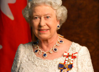 Reina Isabel II retira título nobiliario al príncipe Andrés Commonwealth