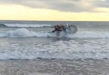 Reyes Magos naufragan al llegar en lancha a España Reyes