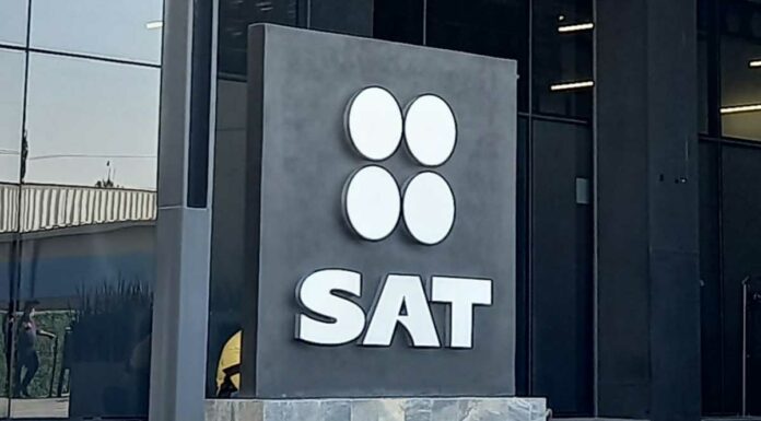 Aprende a emitir facturas sin errores, según SAT SAT