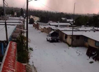 Nevada en Tlachichuca deja más de 30 casas afectadas El gobernador Miguel Barbosa Huerta destacó que en Tlachichuca ya hay maquinaria