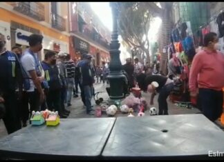 Retiran a vendedores ambulantes instalados en la 5 de Mayo