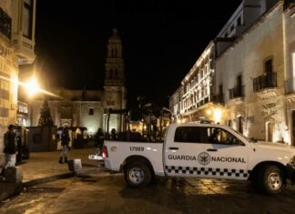 Dejan 6 cuerpos frente al Palacio de Gobierno de Zacatecas