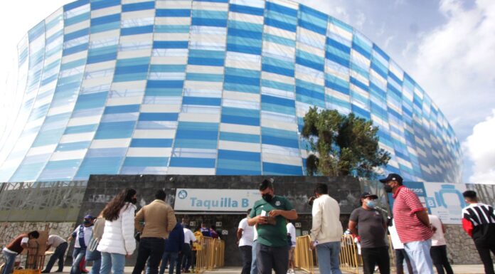 Comisión Disciplinaria impone aviso de veto al Club Puebla