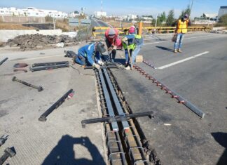 Reparan juntas de unión en puentes del Periférico Ecológico