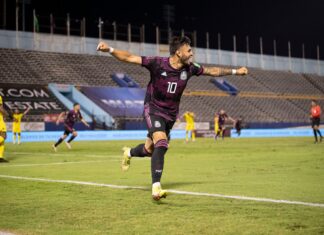México remonta y vence de visita 2-1 a Jamaica