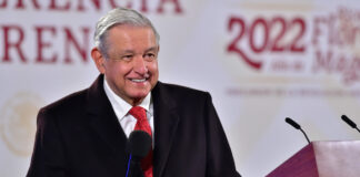AMLO respalda a Santiago Nieto ante investigación de FGR Andrés Manuel López Obrador (AMLO) desestimó que Nieto Castillo esté involucrado en actos de corrupción