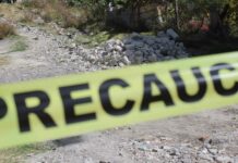 Hallan cadáver envuelto en manta en La Libertad Las autoridades ministeriales llevarán el cadáver al anfiteatro local