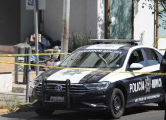 Hallan cadáver de indigente en el Barrio de Santiago La zona fue abanderada por policías municipales en espera de peritos de la FGE para las diligencias de levantamiento de cadáver. Foto: Es Imagen