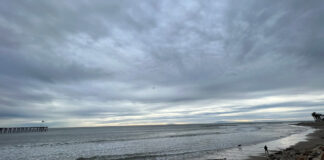 Erupción en Tonga afecta costas de Norteamérica costas