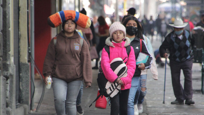 contagios En los siguientes días se presentaría un aumento exponencial de contagios, que superarían las crestas de las olas anteriores. Foto: es Imagen