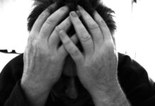 Pandemia desata depresión y pensamientos suicidas en médicos, revela estudio