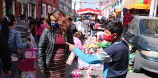 Venta de juguetes crece 50% por Día de Reyes en Puebla Los ayudantes de los reyes magos están destinando entre mil y mil 500 pesos para comprar juguetes este 6 de enero. Foto: Es imagen