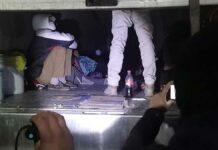 Encuentran a 65 migrantes dentro de tráiler en Coahuila migrantes