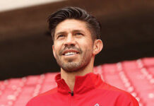 Oribe Peralta anuncia su retiro del futbol Oribe Peralta debutó en el máximo circuito el 22 de febrero de 2003 con Monarcas Morelia