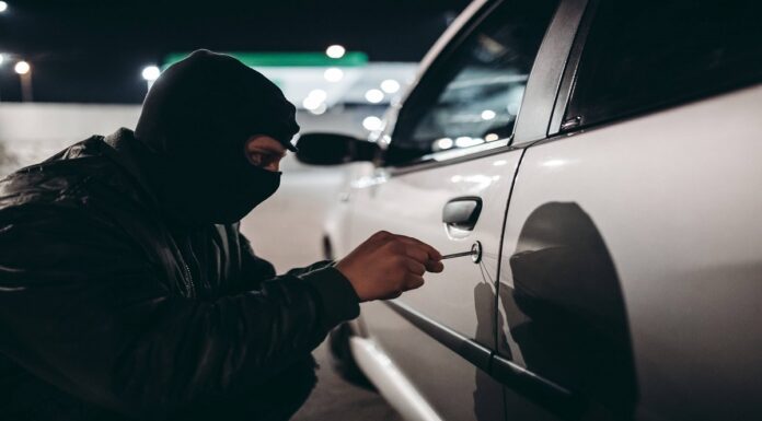 Alertan por nueva modalidad de robo de autos con grúas