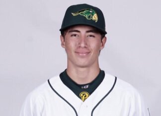 ¡El poblano Santiago Gómez va a los Yankees de Nueva York! Con 17 años, el poblano comenzará en República Dominicana su camino rumbo al mejor beisbol del mundo. Foto: Especial