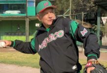 ¡Saque la pelota del estadio Presidente! presidente