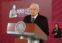 AMLO celebra compra de refinería Deer Park refinería