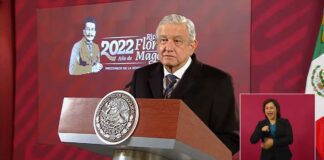 AMLO celebra compra de refinería Deer Park refinería