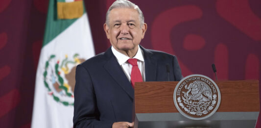“Si dejamos establecida la revocación de mandato es para afianzar la democracia", dijo.