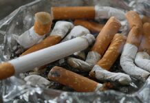 ¡No fumes en terrazas! COVID se transmite a través del humo ¡No fumes en terrazas! COVID se transmite a través del humo