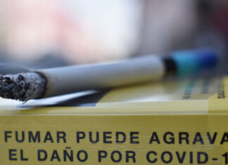 Darán hasta 10 años de cárcel a quien facilite fumar a menores Facilitar el consumo de tabaco a niños será considerado corrupción de menores, delito que se castiga con penas de hasta 10 años de prisión. Foto: Es Imagen