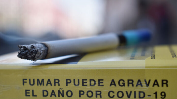 Facilitar el consumo de tabaco a niños será considerado corrupción de menores, delito que se castiga con penas de hasta 10 años de prisión. Foto: Es Imagen