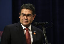 EU pide extradición de expresidente de Honduras